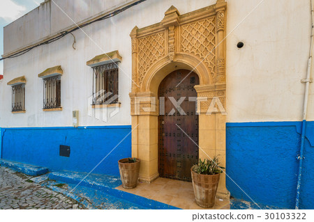 Narrow alley in Medina Rabat, Morocco Narrow alley in Medina Rabat, Morocco 30103322