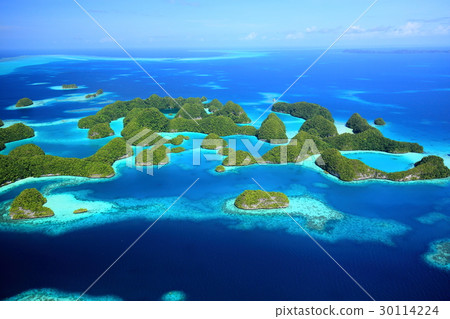 Lagoon of Seventy Island Lagoon of Seventy Island 30114224