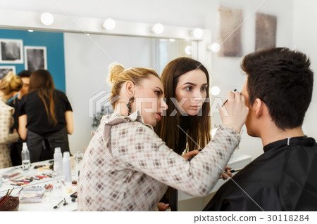 makeup master class 30118284
