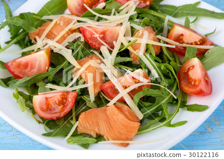 Salmon salad 30122116