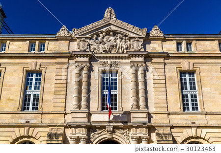 Buildings in the historic centre of Bordeaux 30123463