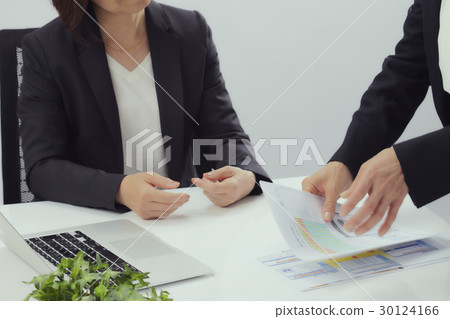 業務場景女性 業務場景女性 30124166
