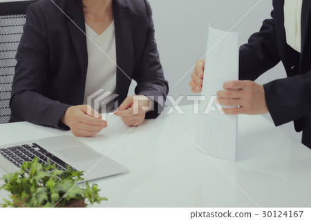 業務場景女性 30124167