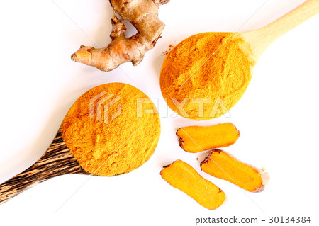 Turmeric roots with turmeric powder  30134384