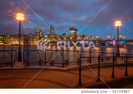 Southwark Bridge panorama Southwark Bridge panorama 30134967