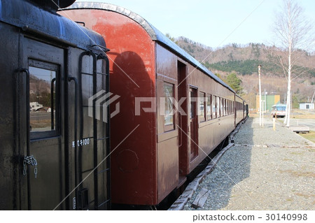 Mitsubishi Coal Mining Daibutsu Yubari Railway Line, vehicles stored in Namba Yubari Station Mitsubishi Coal Mining Daibutsu Yubari Railway Line, vehicles stored in Namba Yubari Station 30140998