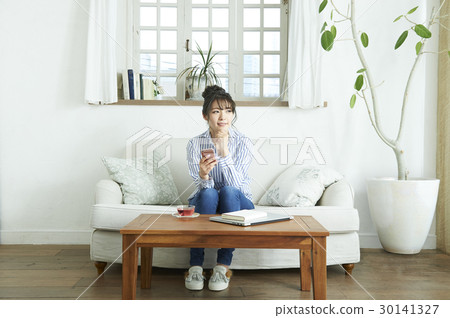 Women's lifestyle Women's lifestyle 30141327