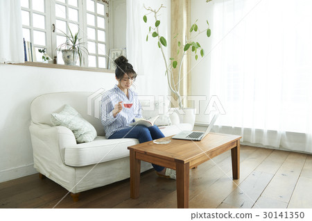 Women's lifestyle Women's lifestyle 30141350