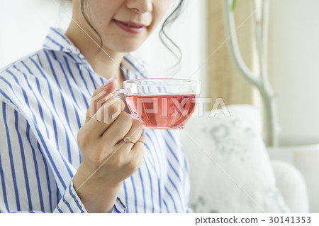 Women's lifestyle 30141353