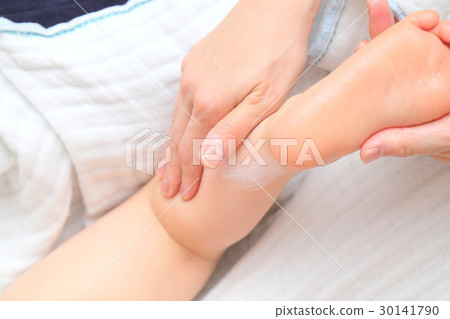 嬰兒身體護理圖像 嬰兒身體護理圖像 30141790