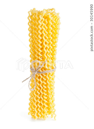 italian spaghetti isolated on white 30145990