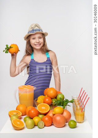 Healthy citrus sandwich Healthy citrus sandwich 30146009