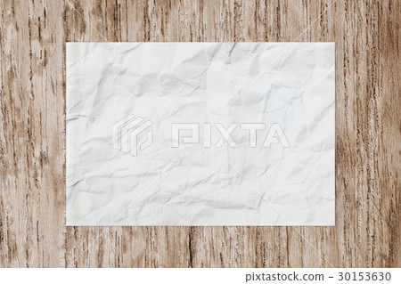 White blank crumpled paper on wooden table 30153630