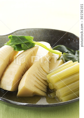 Bamboo shoots and soup with simmer 5 Bamboo shoots and soup with simmer 5 30156101