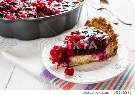 Open round cake with berries Open round cake with berries 30156572