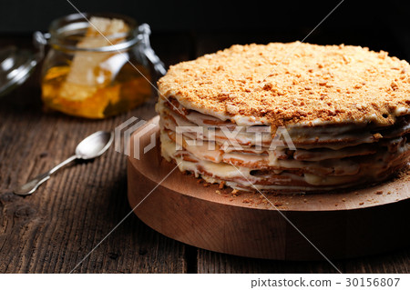 homemade honey cake 30156807