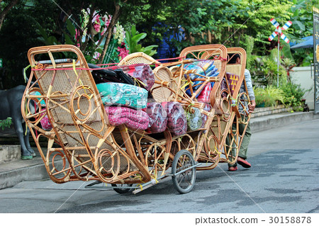 Chapman folk furniture dragged by the wayside. 30158878