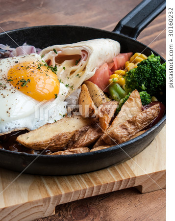 Loco Moco Loco Moco 30160232