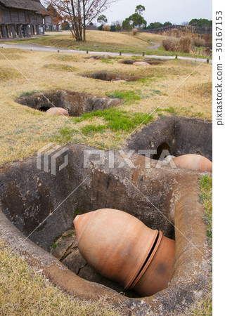 Jar coffin grave (Yoshinogari river) 30167153