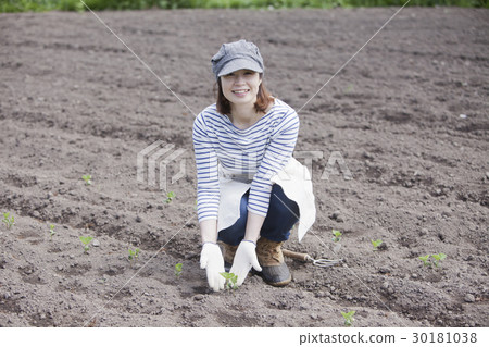 Agriculture girls 30181038