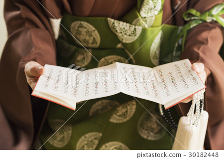 參觀墳墓 30182448