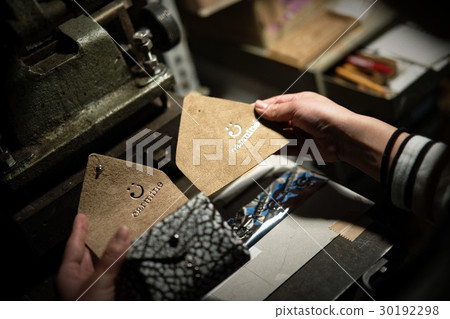 Making craftsmen Making craftsmen 30192298
