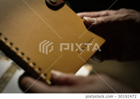 製作工匠 30192472