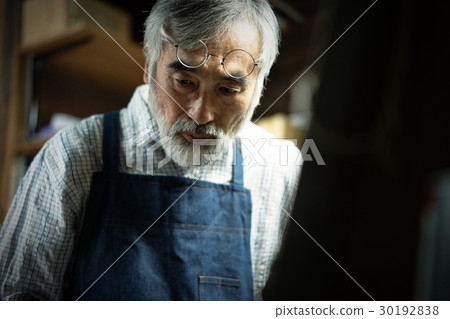 工匠男人 30192838