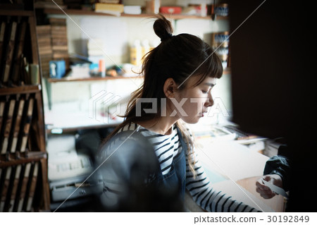 店員接待員 30192849