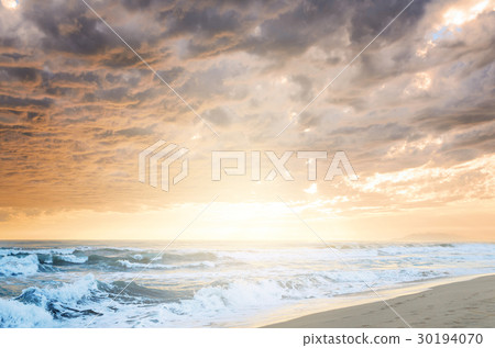 Cloudy sea sunset Cloudy sea sunset 30194070