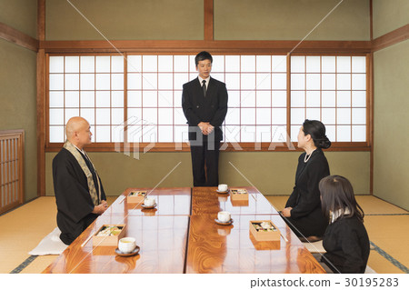 參觀墳墓 30195283