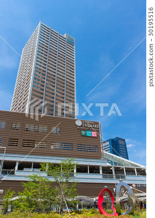 Musashi Kosugi Station on Tokyu Toyoko Line and a skyscraper Musashi Kosugi Station on Tokyu Toyoko Line and a skyscraper 30195516