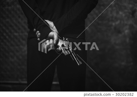 Wicked antagonized felon hiding a weapon 30202382