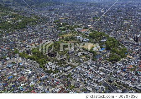 在Zenkoji /航空照片的空中天空 30207856
