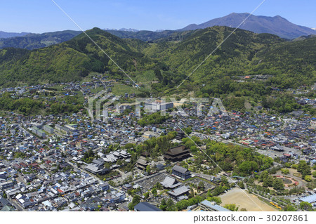 Aerial sky over Zenkoji / aerial photograph 30207861