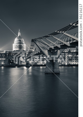 Millennium Bridge and St Pauls 30210217