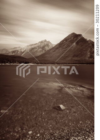 Lake Minnewanka Lake Minnewanka 30211209