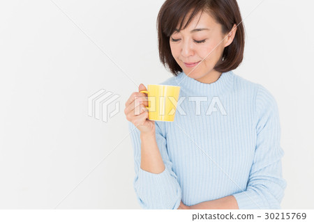 中量級飲用飲料 中量級飲用飲料 30215769