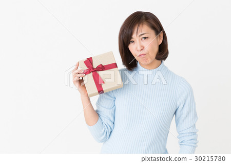 想想有禮物的中產婦女 30215780