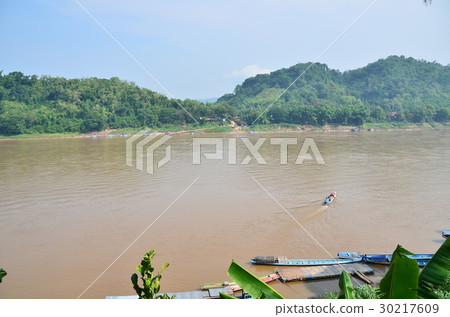 老撾，瑯勃拉邦湄公河和過境船的世界遺產 30217609