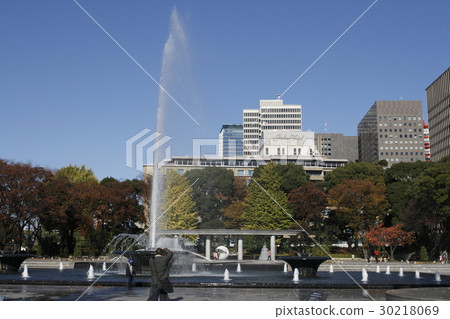 Wadakura Fountain Park 30218069