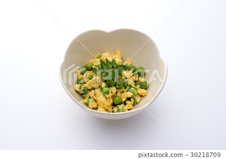 用豌豆雞蛋 用豌豆雞蛋 30218709