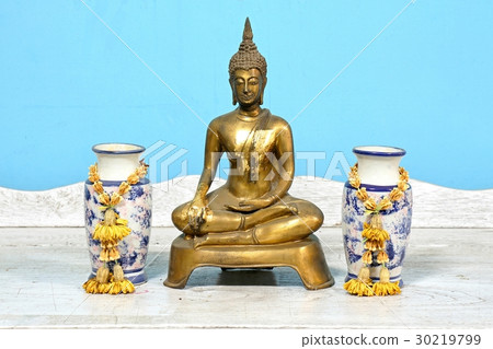 Buddha statue, antique 30219799