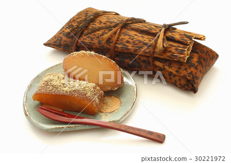 Ash wrapped kakushu confectionery Ash wrapped kakushu confectionery 30221972