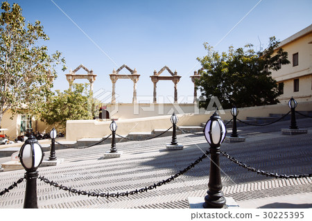 City Palace and Pichola lake in Udaipur, India 30225395