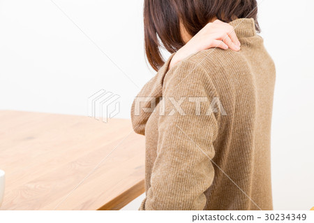 Stiff neck stiff neck stiff neck muscle pain distressed negative image poor physical condition female portrait 20's 30's 30234349