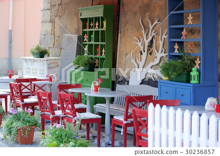 The table in the bar. 30236857