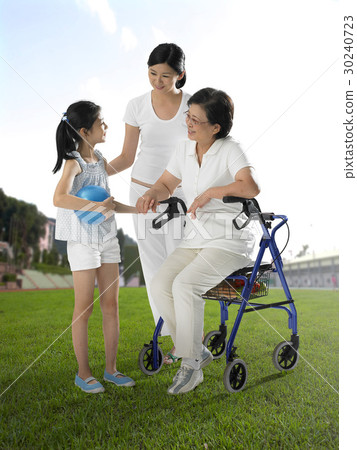 Elderly Life 30240723