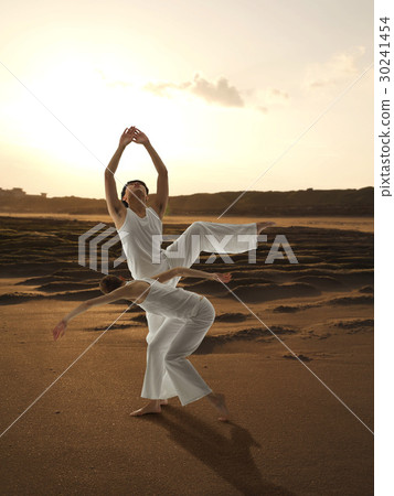 Dance with Delight Dance with Delight 30241454