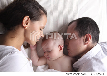 Happy Family 30242571